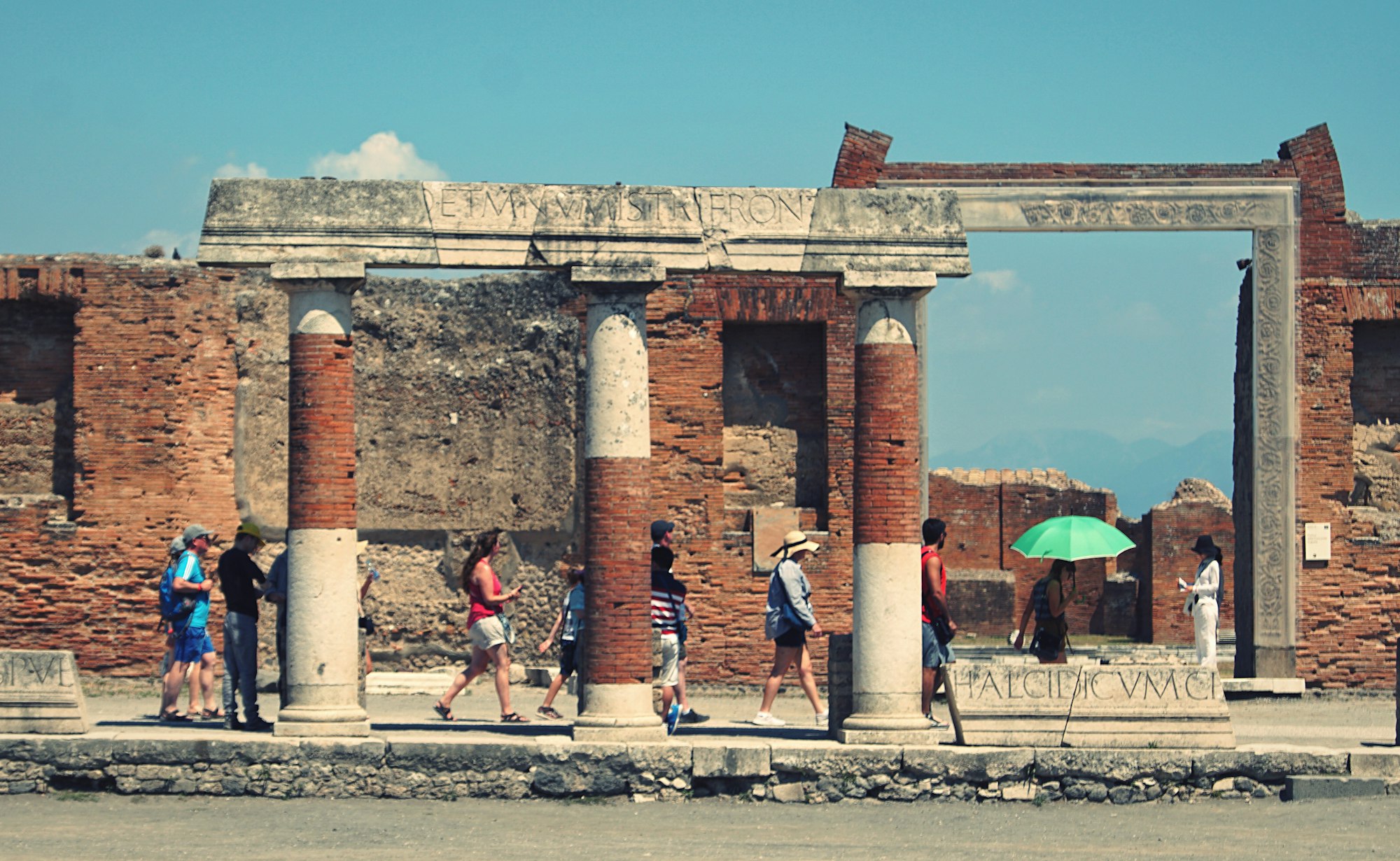 A group of tourists in Pompei